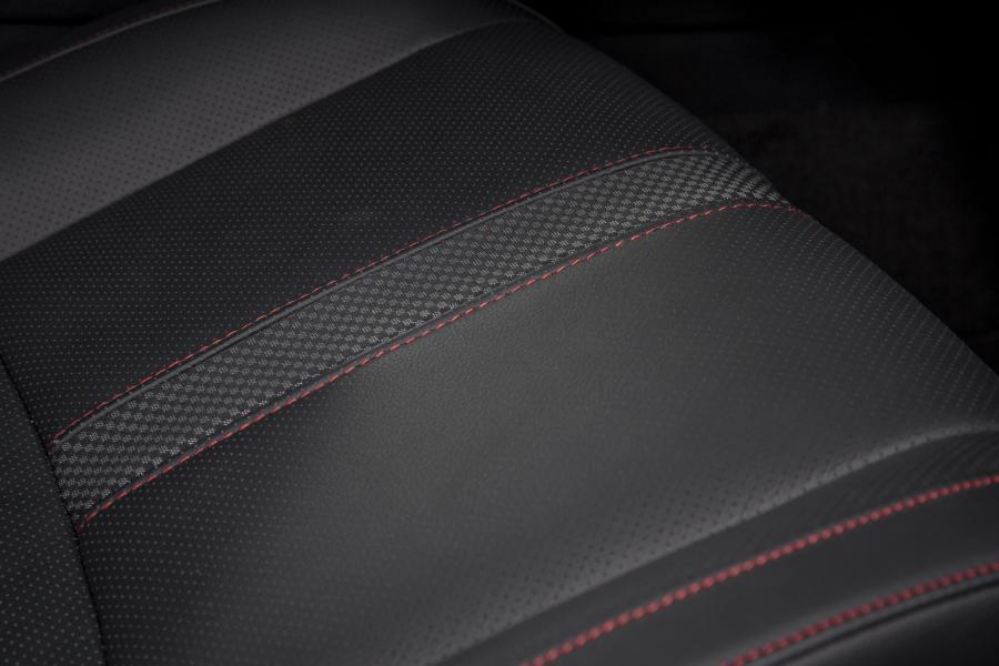 Детали интерьера Honda Civic Hatchback Sport Line (FK) 2019 года  (UK) (фото 36 из 38)